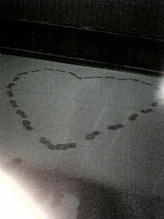 雪にハート