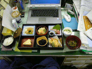 今日のお昼ご飯