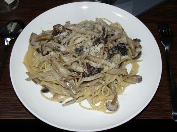 クリームスパゲッティきのこパラダイス