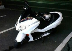 F1000018.jpg
