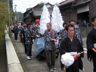 s-080413_shishimai_01.jpg