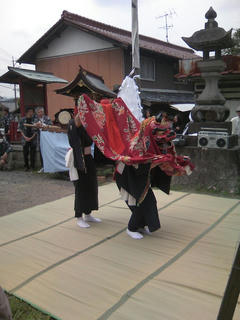 s-080413_shishimai_05.jpg