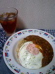目玉焼きカレー