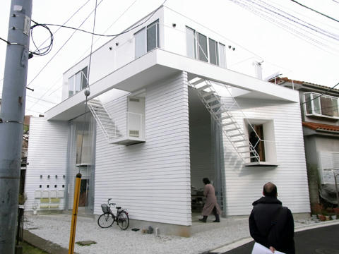 yokohamaapa.jpg