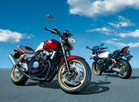 CB400