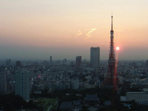 東京タワーと夕陽