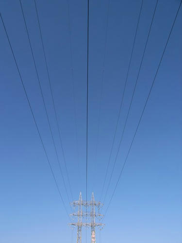 送電線