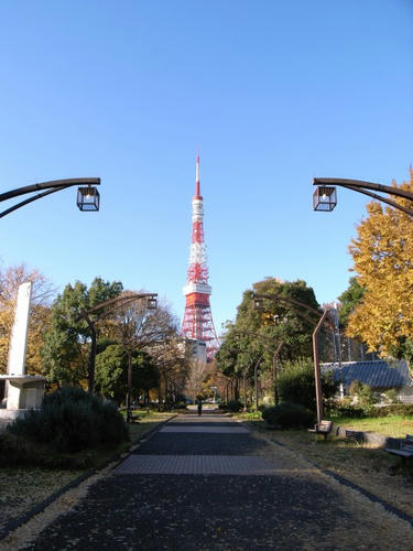 東京タワーへ