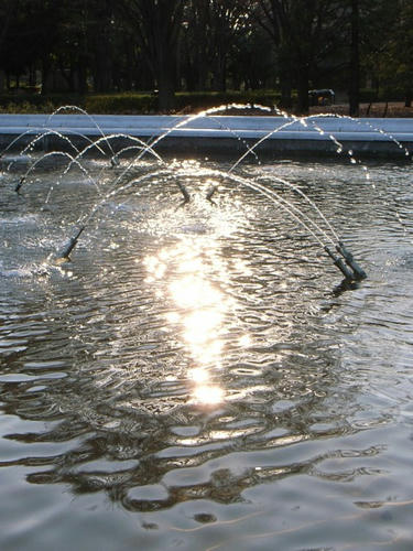 水のアーチ