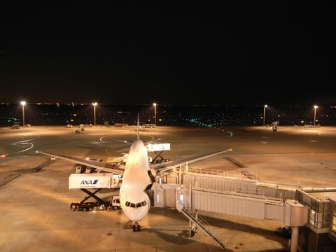 空港夜景