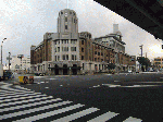 税関前