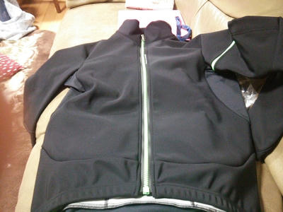 Q36.5 テルミカジャケット【新品】 冬になったらこれで寒さ対策だ