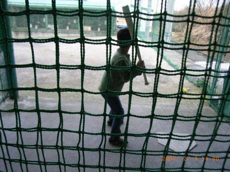 070203battingu.JPG