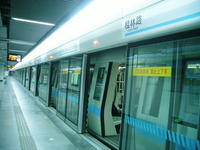 桂林路駅の様子