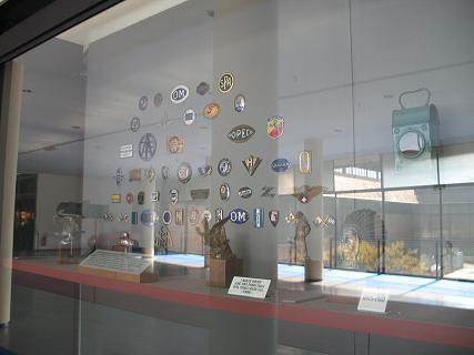 トリノ　自動車博物館　エンブレム