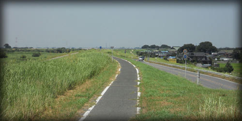 6893be53.JPG