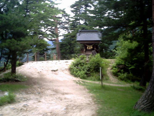 古手神社庭