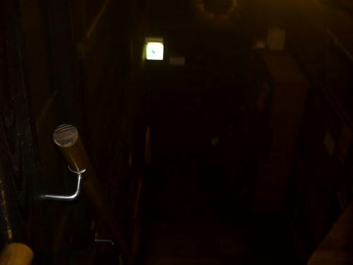 地下祭具殿階段２