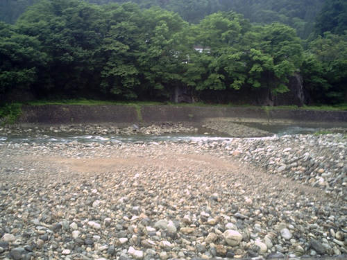 綿流しの河原