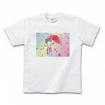 女性を描いたイラストのプリントTシャツ(ホワイト)各