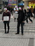 071111FREEHUG.jpg