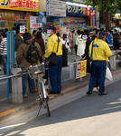 071125akibakituen2.jpg