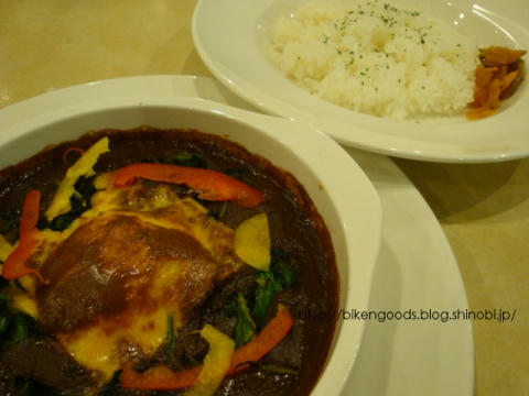 イタリア風トマトとチーズの焼きカレー