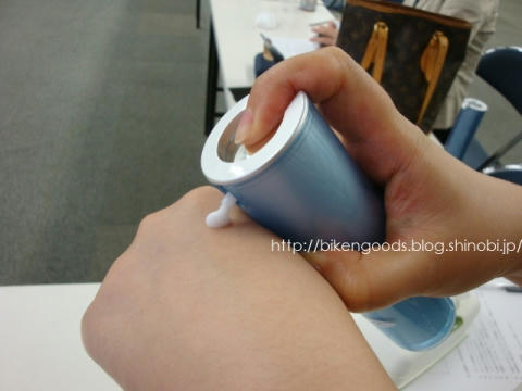 シンプリス　容器