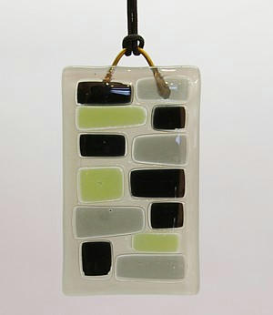 Higgins Pendant Mosaic 4×6.5cm