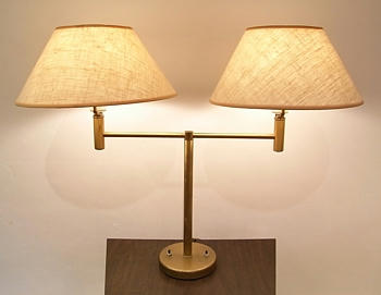 Nessen Lamp