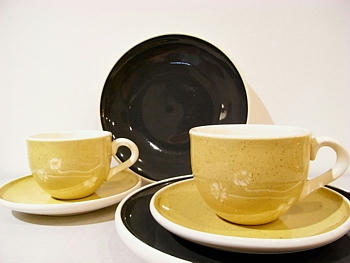 Russel Wright White Clover Spice & Charcoal