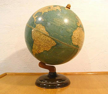 Vintage George Cram Co., Globe