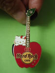 Kitty 35th Apple Guitar Pin２キティ 