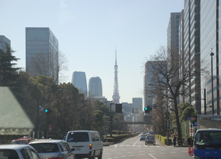 晴れの日霞ヶ関
