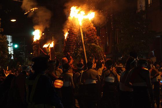 がんがら火祭り