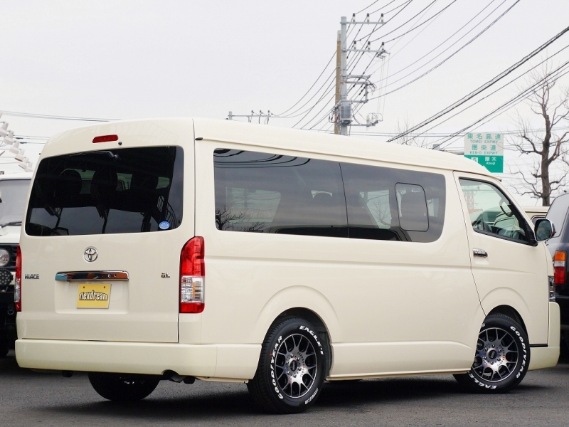 新車　ハイエースカスタム　外装　ファブレスＭＣ７