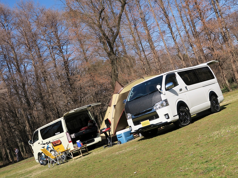 ハイエース　4型　車中泊　キャンプ