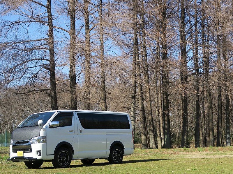 ハイエース　4型　車中泊　キャンプ