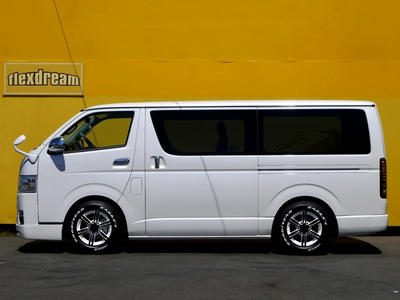 新車 ハイエースバン スーパーGL（TRH200V) バッ