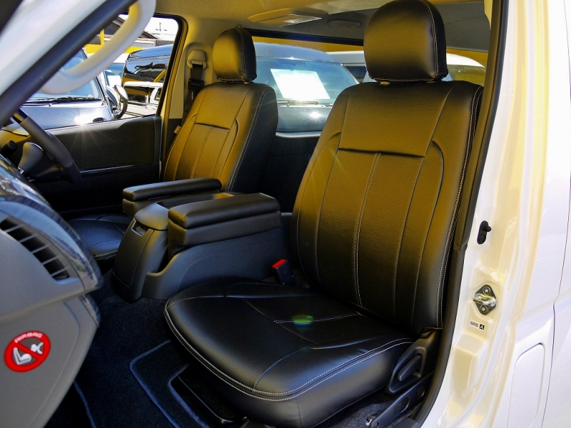 ハイエース用　シートカバー　ブラック