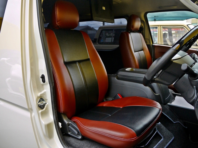 ハイエース　シート張替