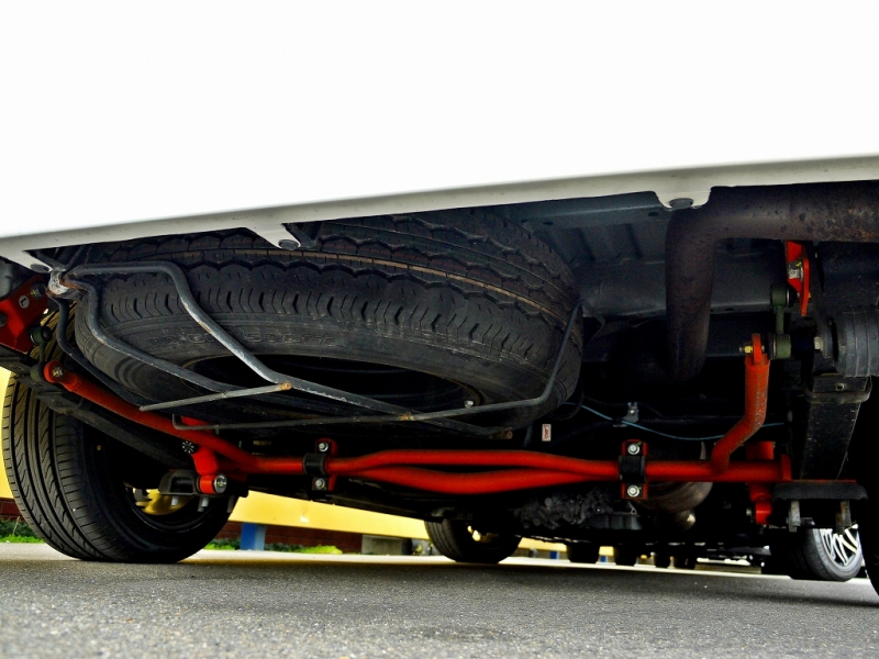 ハイエース用　ＵＩビークル　リアスタビライザー