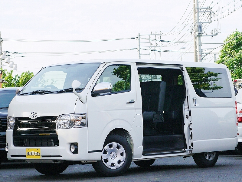 ４型ハイエース　車中泊仕様　フルフラットベッドキット