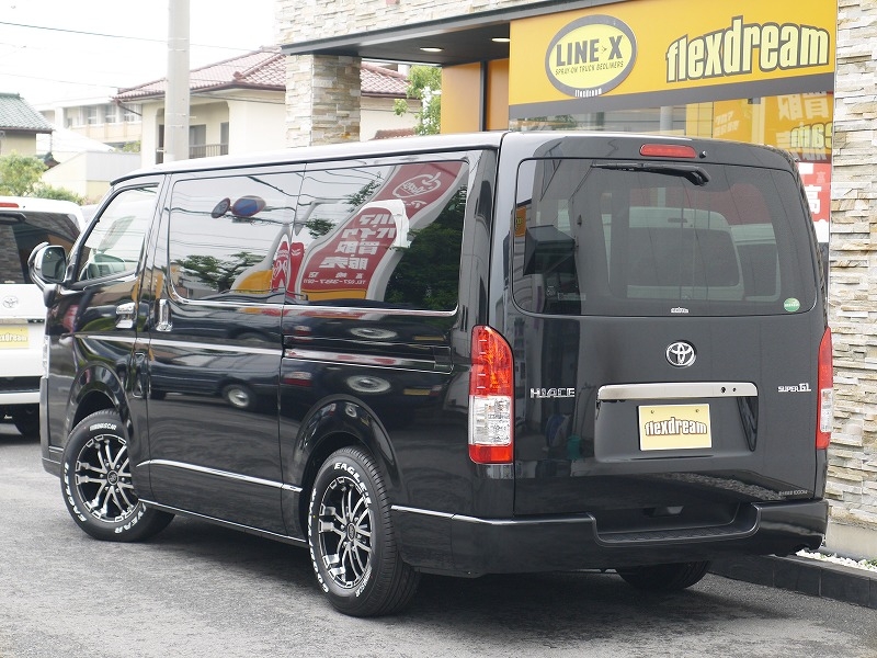 新車コンプリート　ハイエース　ダークプライム