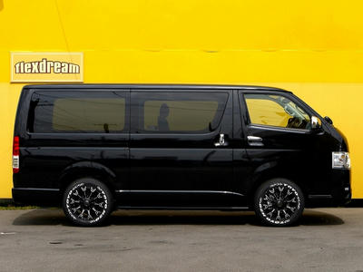 ４型ハイエース　ディーゼル４ＷＤ　新車