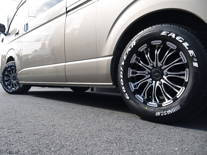 16インチ バトルシップ ハイエース200系用