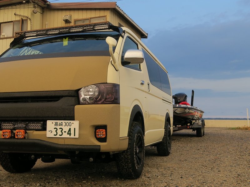 ハイエース４型デモカー　バス釣り仕様