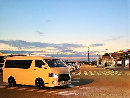 ハイエース　旅行　カスタムカー　ワゴン