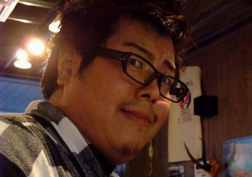 「シャキーン!」っと、少しだけ凛々しいトサQ。