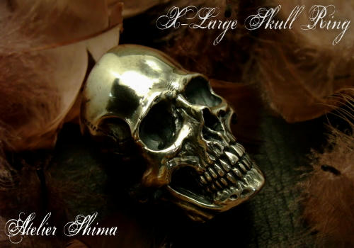 今回、カスタムのベースとなったX-Large Skull Ring 